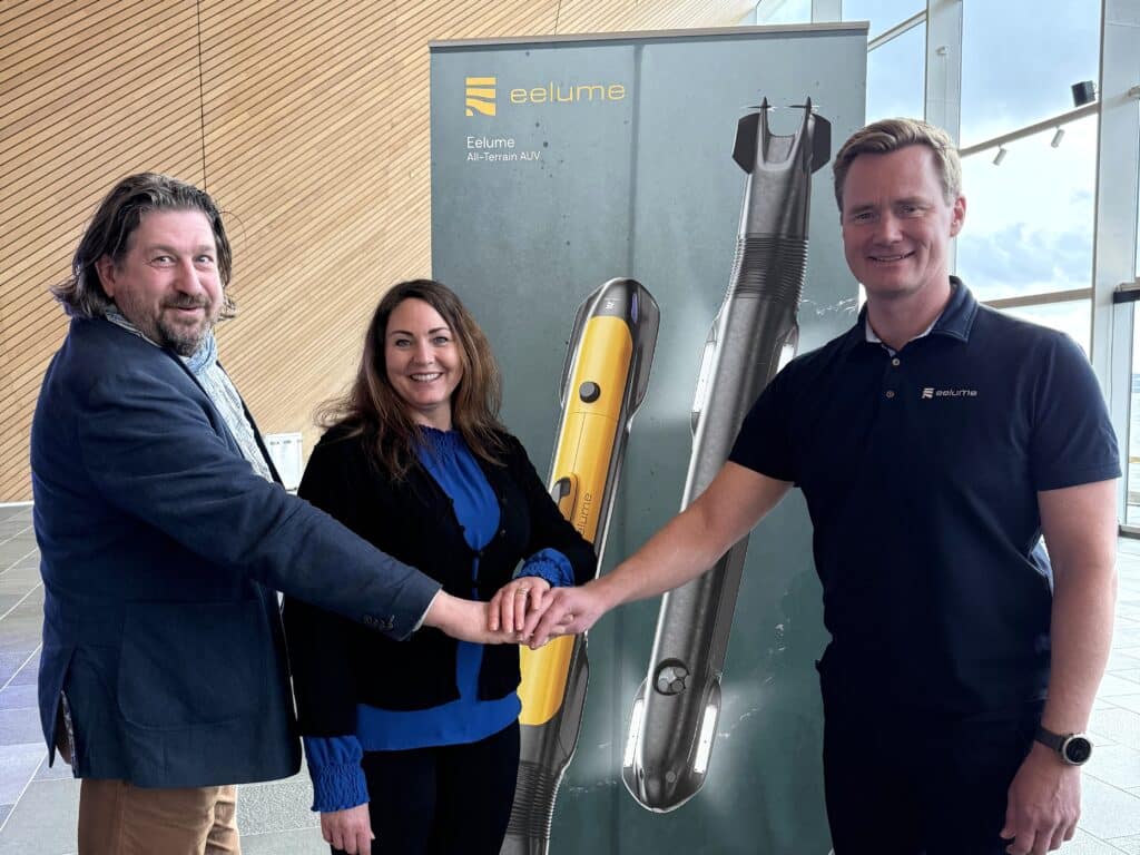 Håkon Reinertsen, Linda Irene Reinertsen i Epoke sammen med CEO Thomas Nygaard i Eelome.