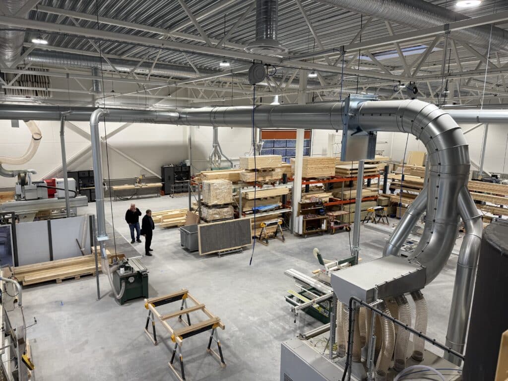 Fabrikkhallen Rennebu dører