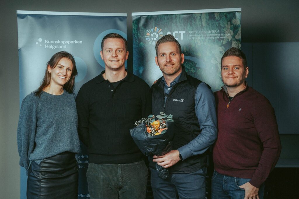 Tuva Okkenhaug, Co-Founder, Jøran Brede Busch, Kunnskapsparken Helgeland, Kim-Ruben Våge og Joachim Hjartøy, Kunnskapsparken Helgeland. Foto: Simon Almås